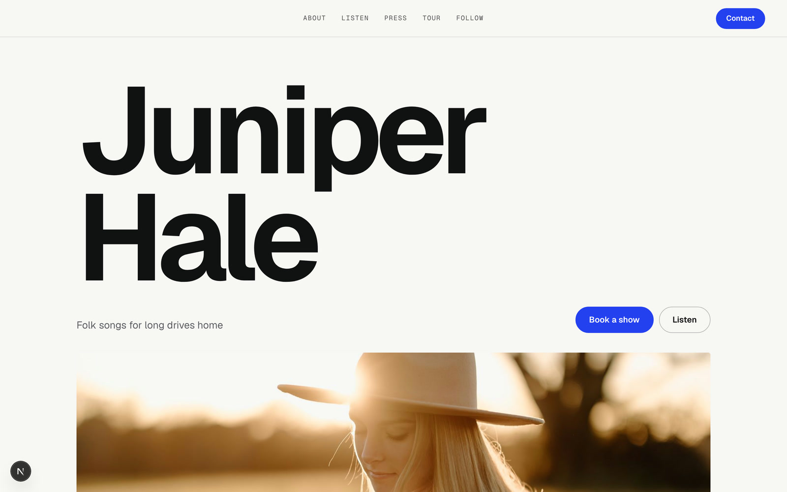 An artist page with its booking form